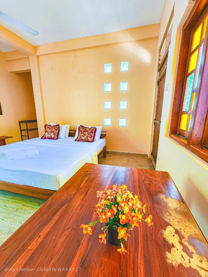 فندق اوداوالاويفي  Jay'S Avenue المظهر الخارجي الصورة